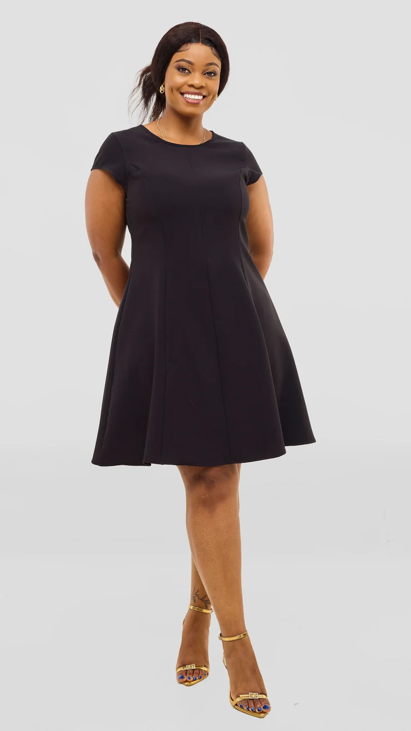 Vivo Zelda Panelled Dress In Crepe - Black