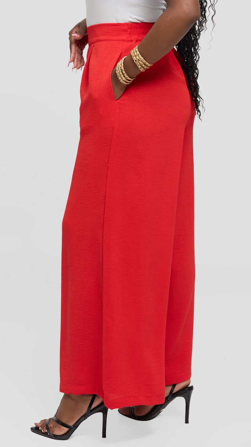 Vivo Wide Leg Pants in Textured Crepe - Red