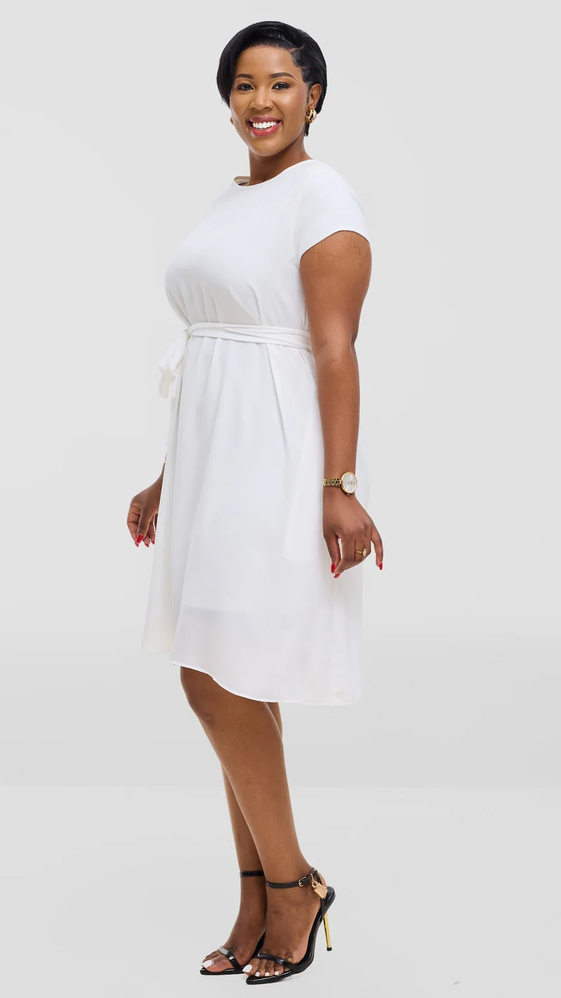 Vivo Basic Knee Length Dress In Chiffon - Off White
