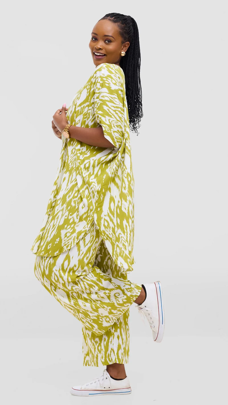 Vivo Samira Wide Kimono - Olive / White Print