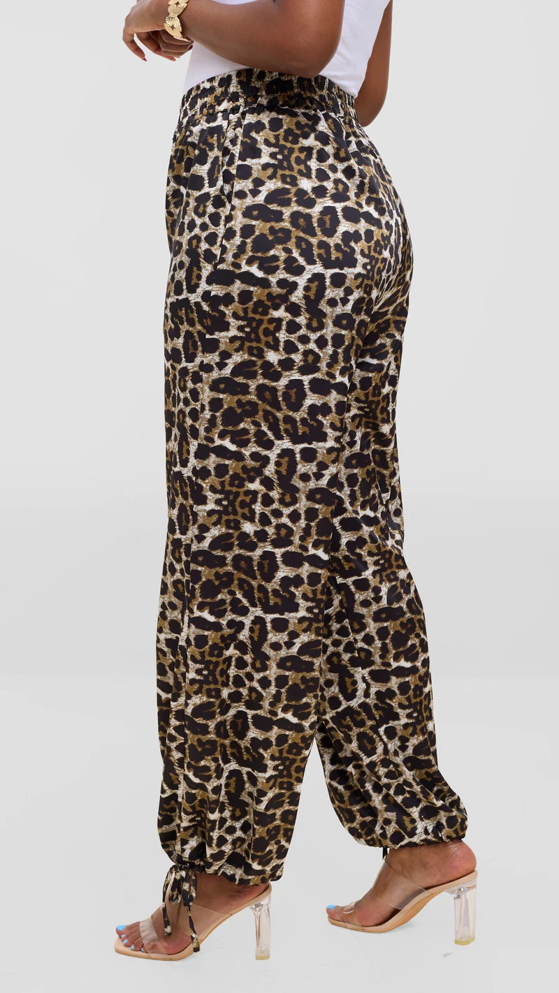 Vivo Liora Drawstring Pants In Satin - Dark Olive / Black Print