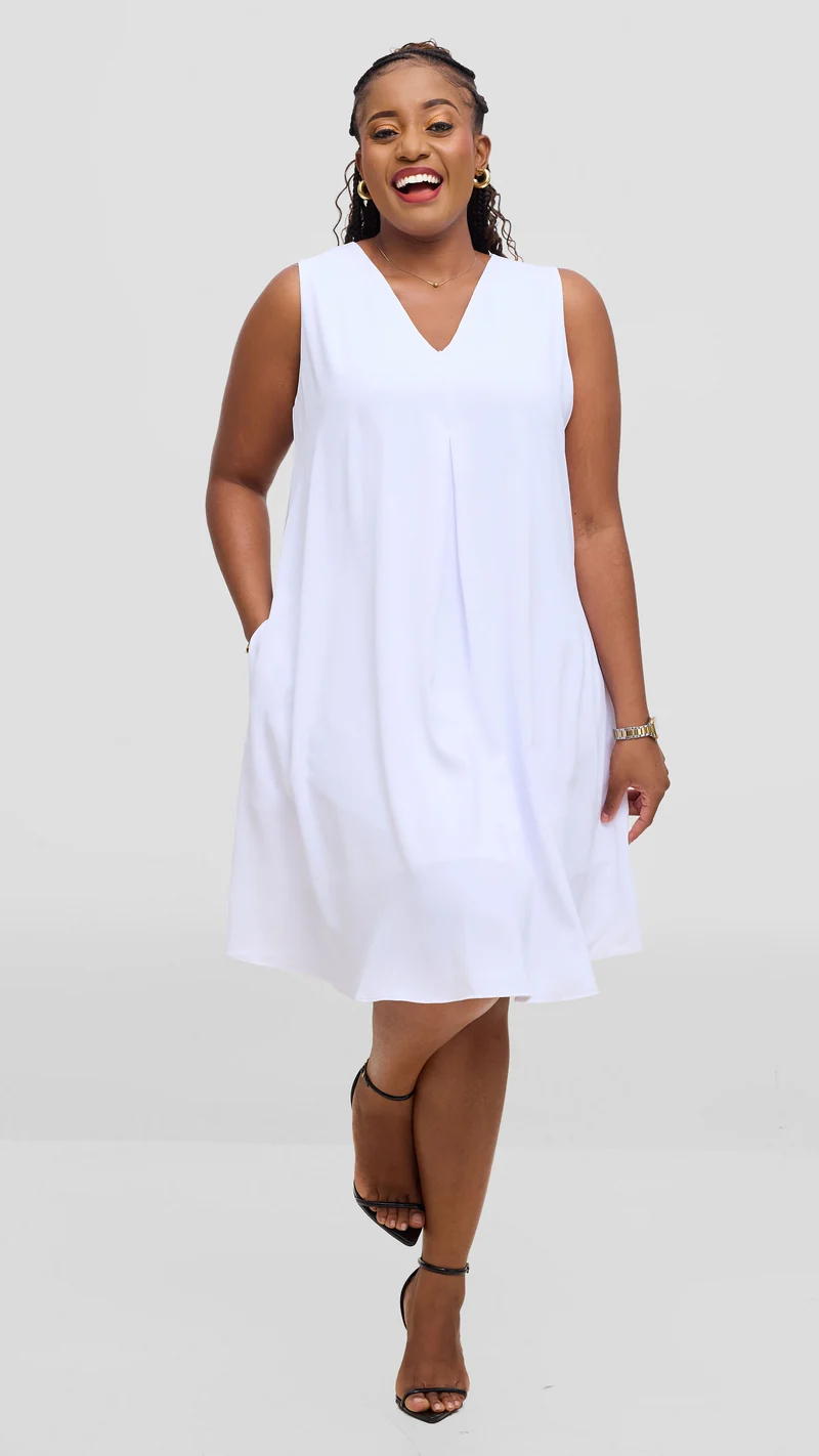 Vivo Ava Front Pleat Knee Length Dress In Crepe - White