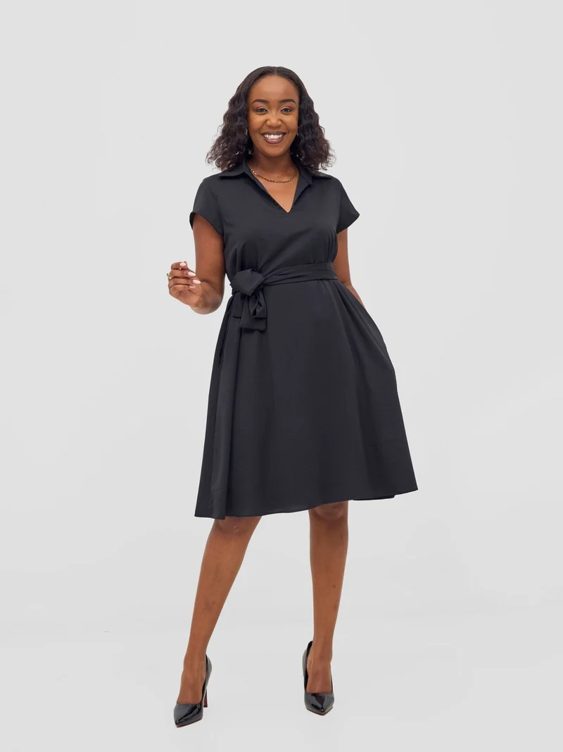 Vivo Zuri Cap Sleeve Knee Length Dress - Black