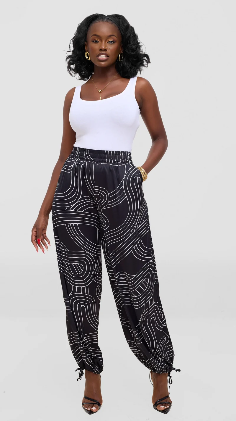 Vivo Liora Drawstring Pants In Satin - Black / White Print