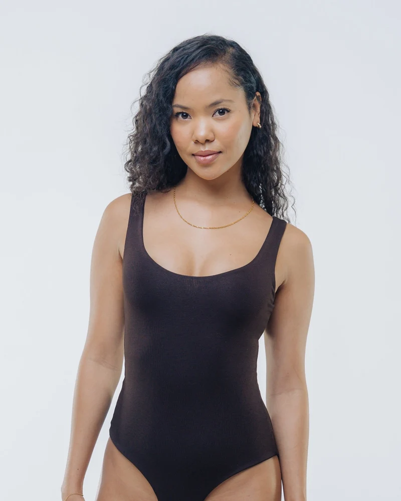 Vivo X This Is Essential Sleeveless Scooped Neck Bodysuit - Chocolate
