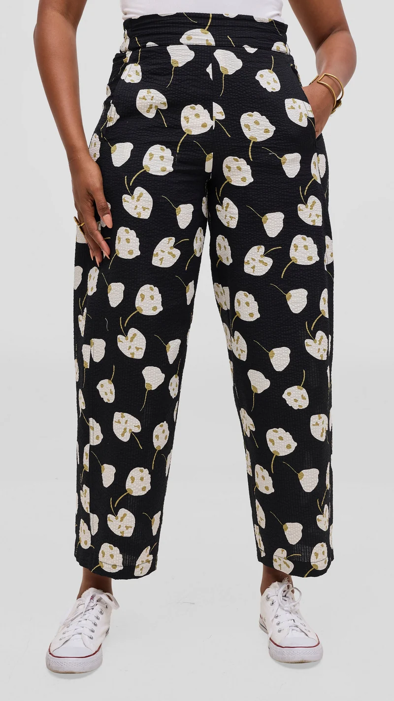 Safari by Vivo Zehra Barrel Pants - Black / White Print