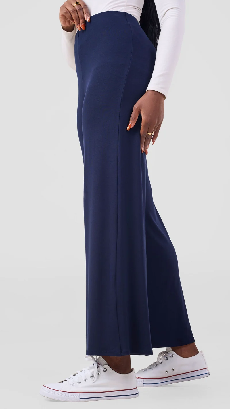 Vivo Chela Pants in Jersey - Navy