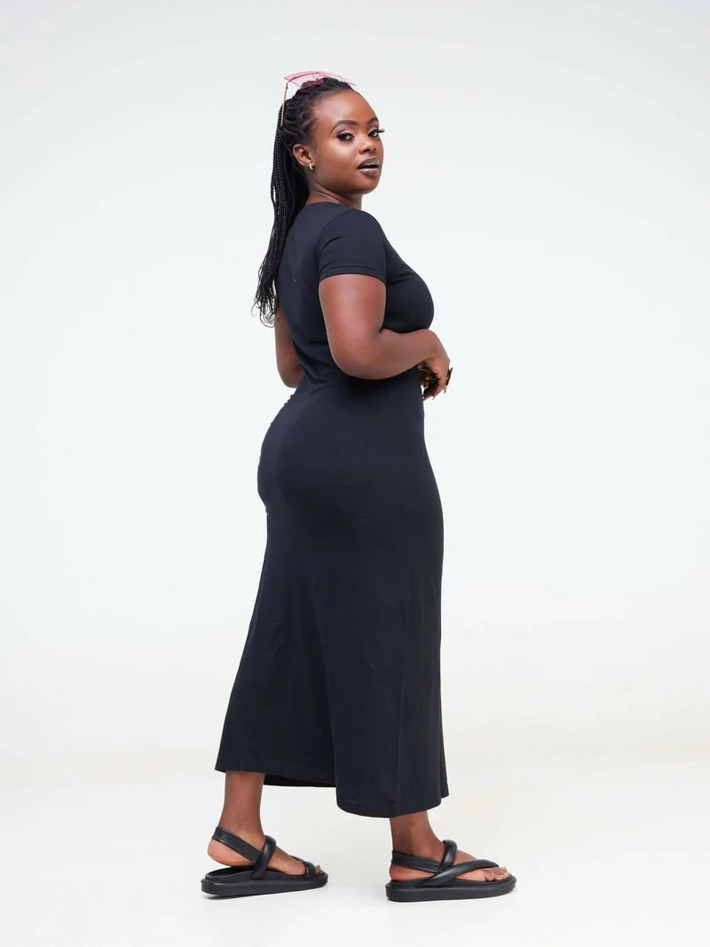 Hessed Sleeved Midi Plain Dress - Black
