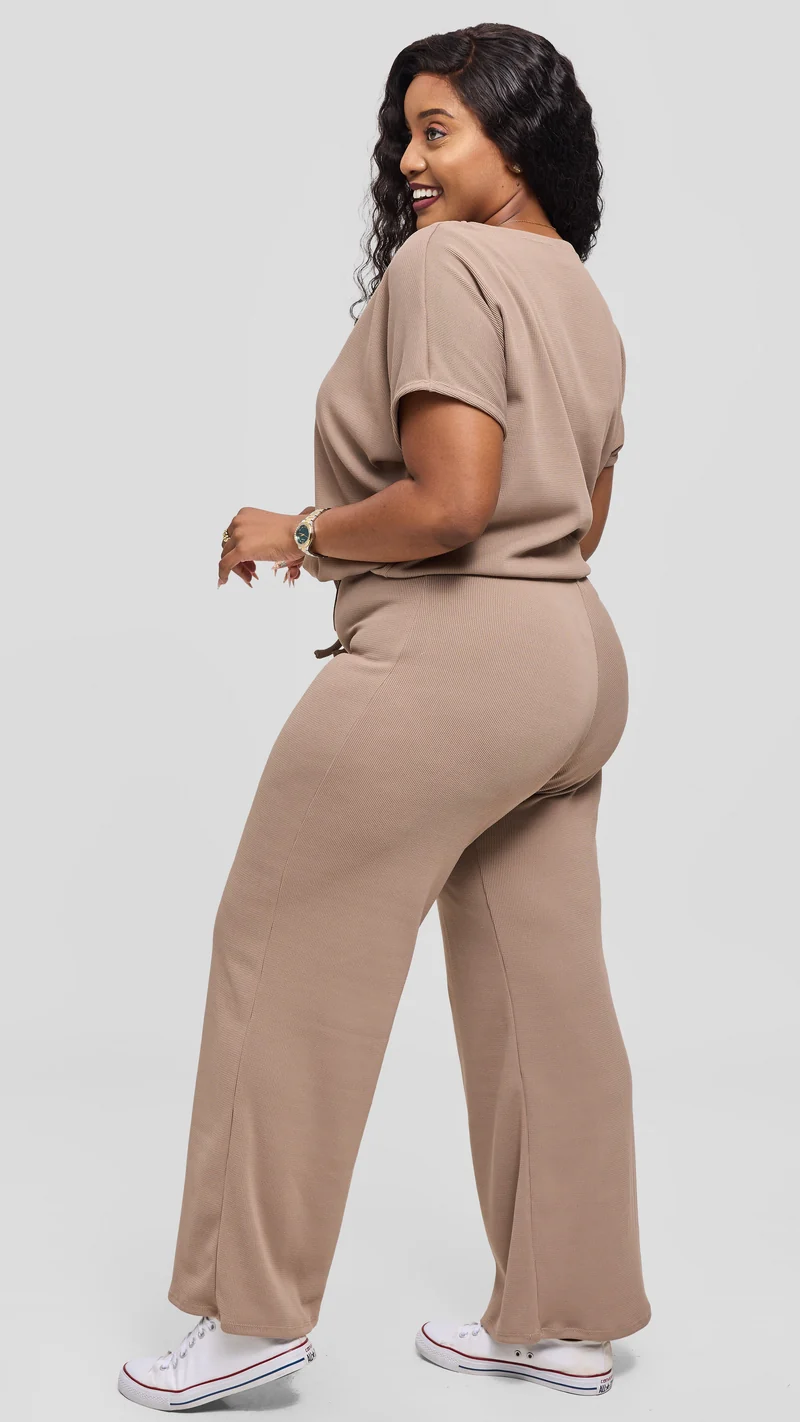 Vivo Safa Straight Leg Pants in Stretch Rib - Light Taupe
