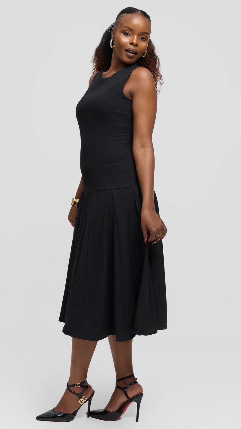 Vivo Godet Midi Dress in Crepe - Black