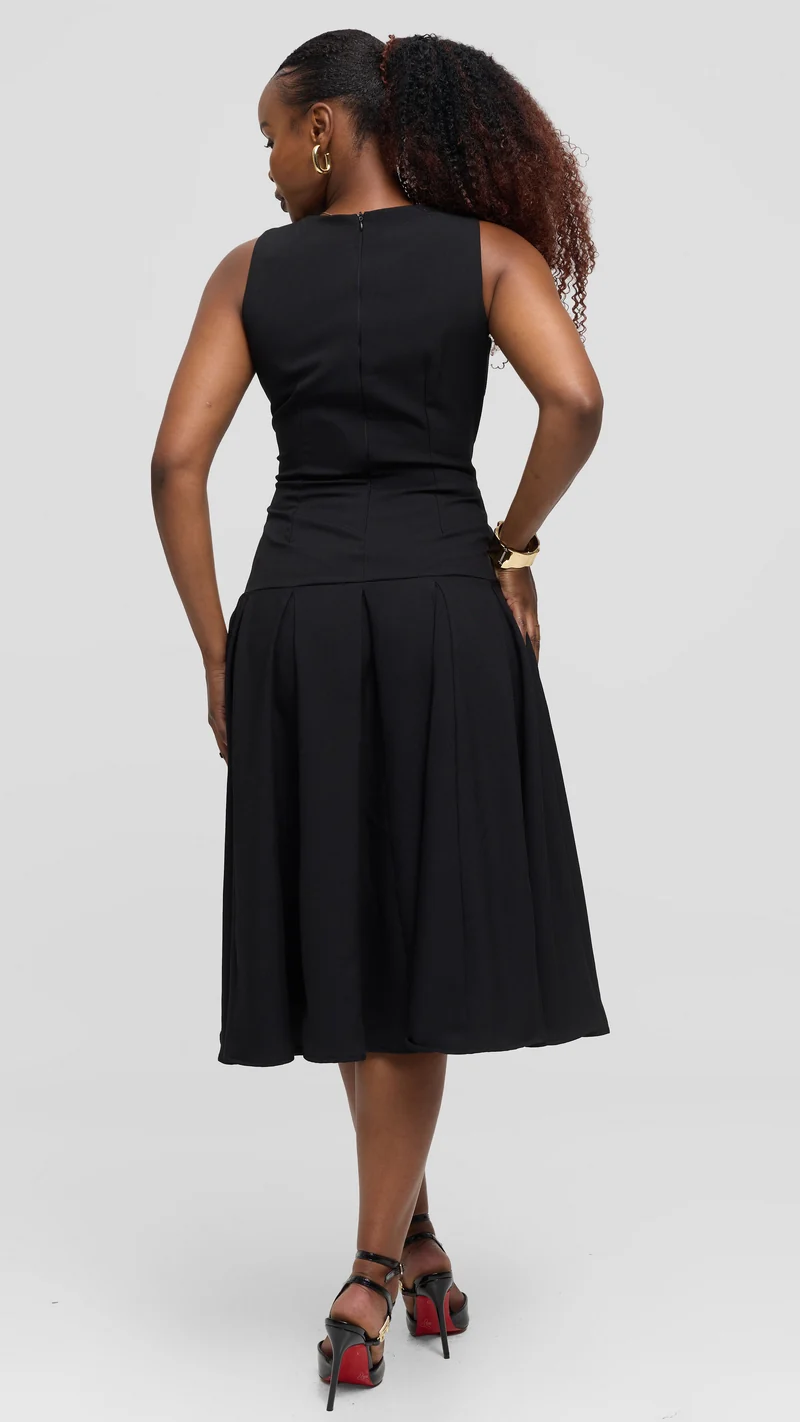 Vivo Godet Midi Dress in Crepe - Black