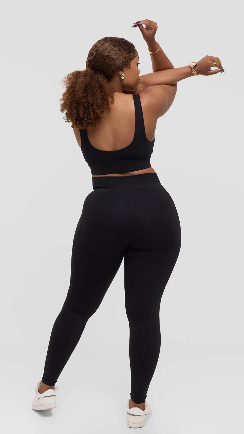 Flen Store High Impact Sports Bra and Leggings with Pockets Set - Black