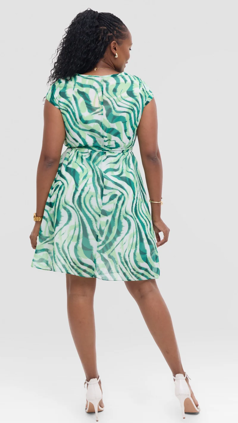 Vivo Basic Knee Length Dress in Chiffon - Green / Cream Print