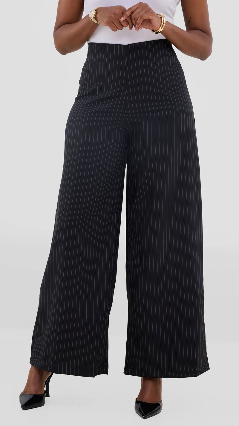 Vivo Studio Striped Pants In Crepe - Black Striped Print