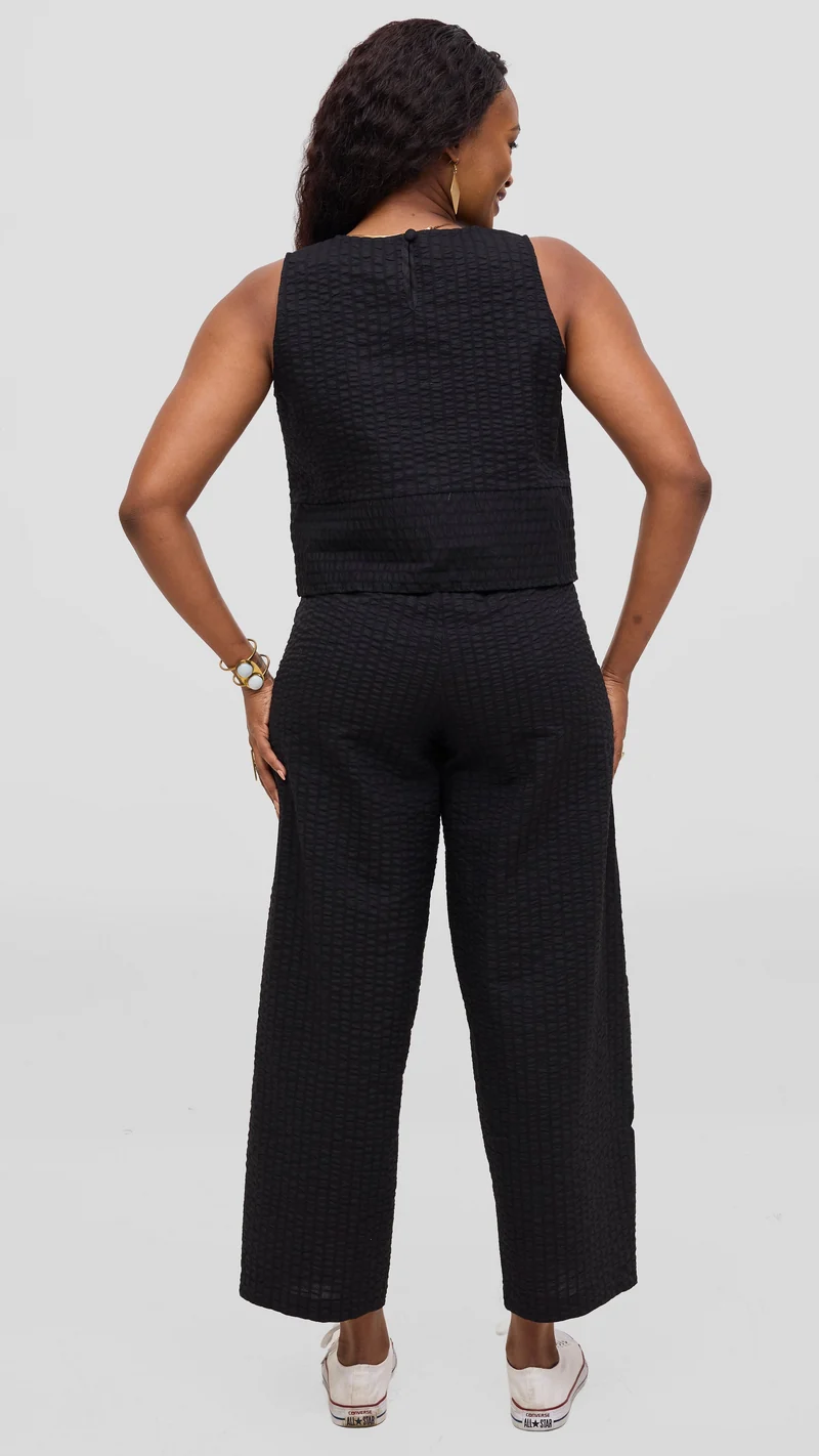 Safari by Vivo Zehra Sleeveless Boxy Top - Black