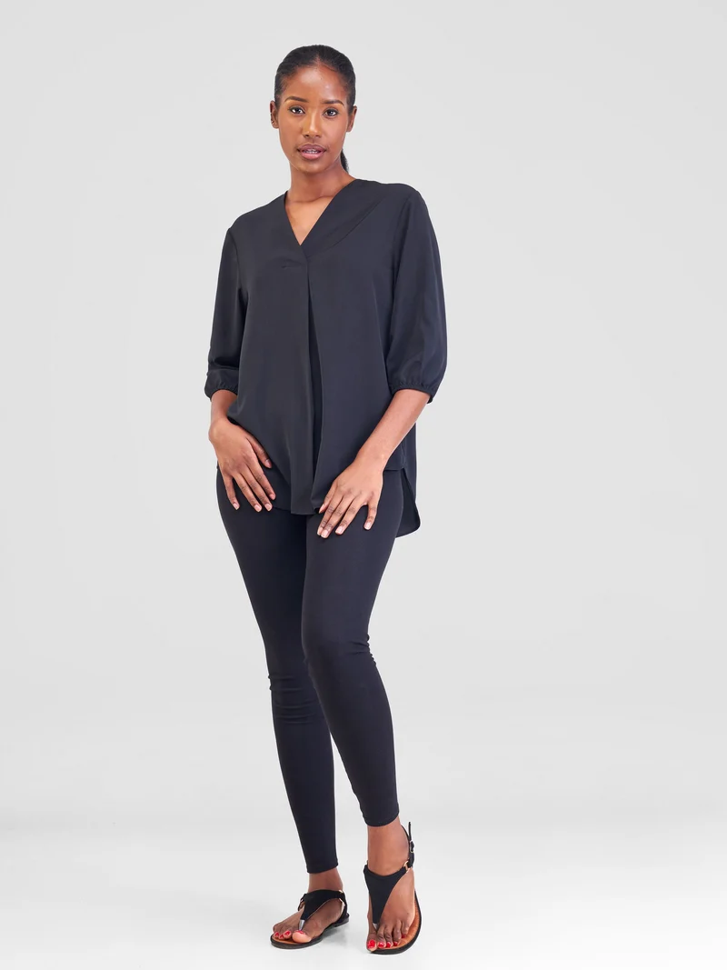 Vivo Dua 3/4 Sleeved V Neck Shirt in Crepe - Black