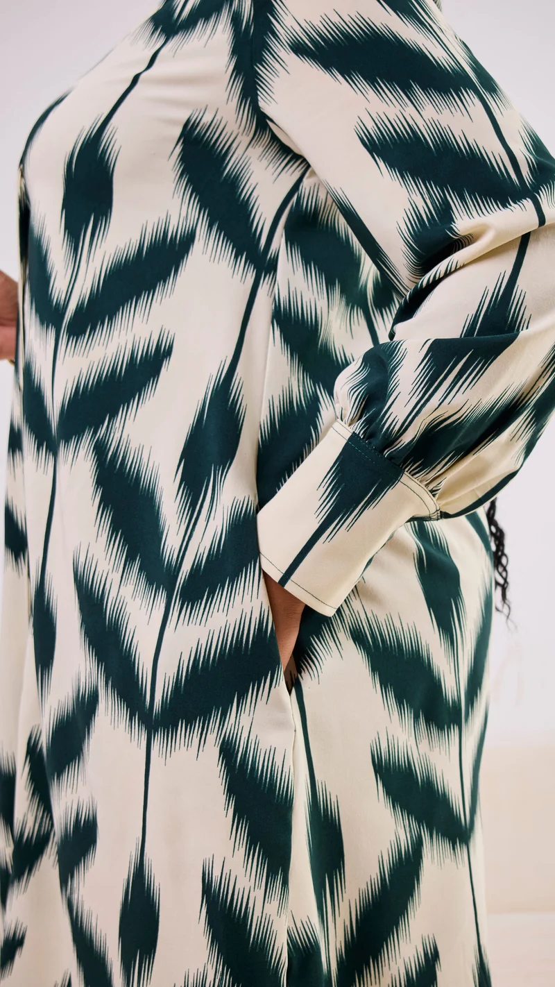 Vivo Kani Tent Shirt Dress - Dark Green / Cream Print