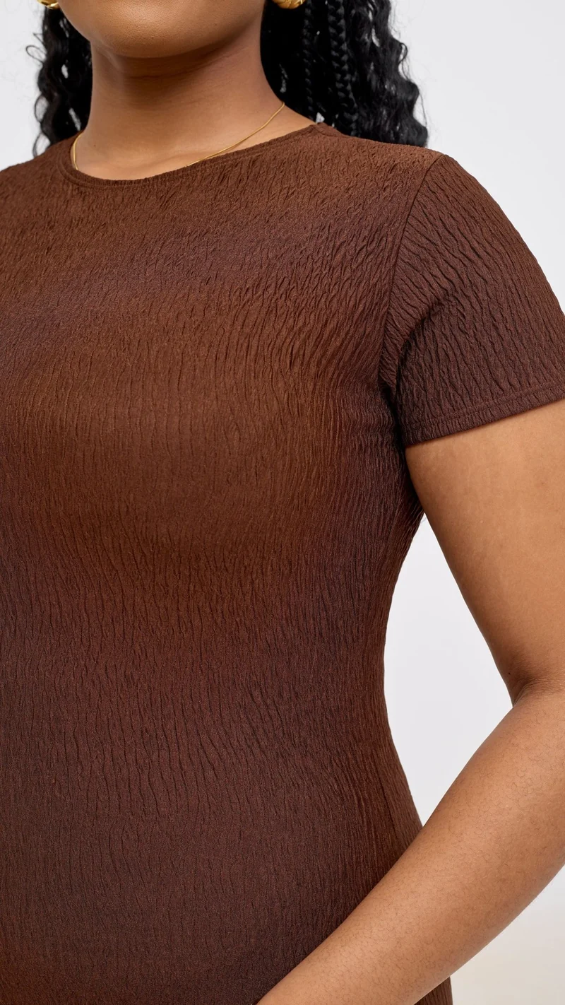 Vivo Kaisa Short Sleeve Maxi Bodycon In Polyester Stretch - Chocolate
