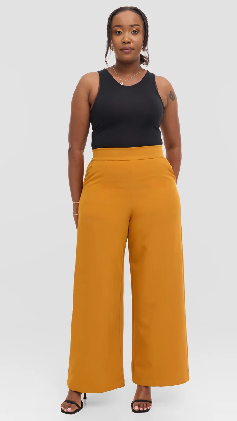Vivo Wide Leg Pants in Crepe - Mustard