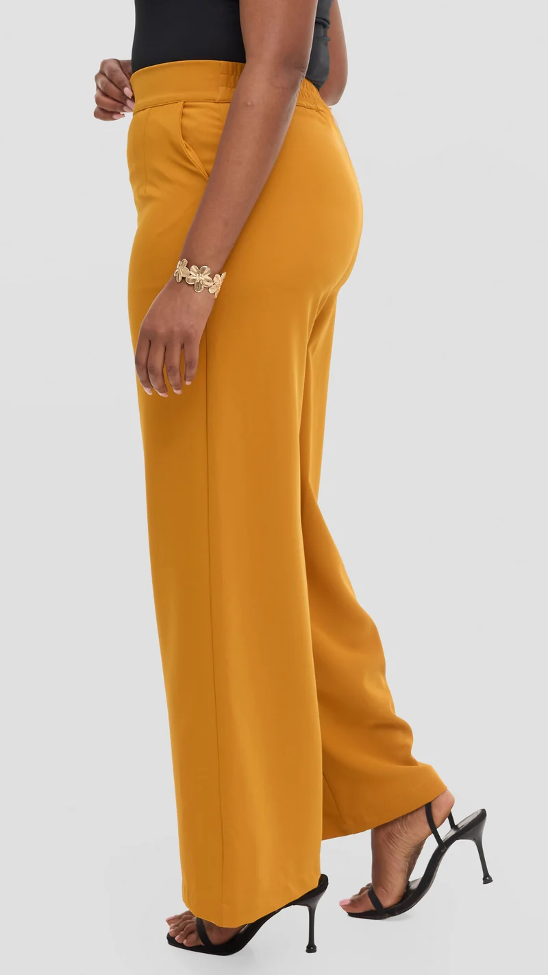 Vivo Wide Leg Pants in Crepe - Mustard