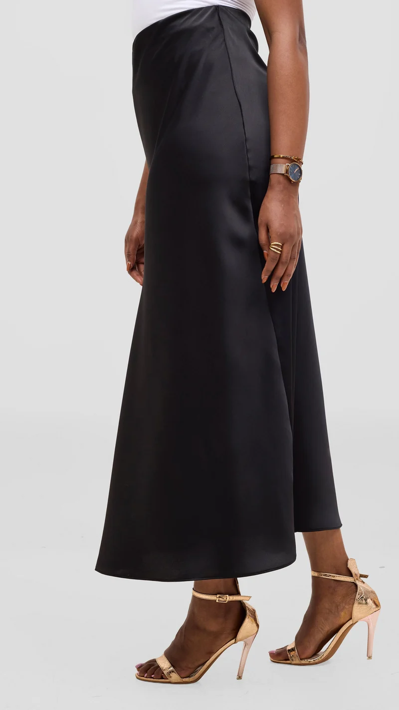 Vivo Talia Maxi Slip Skirt in Satin- Black