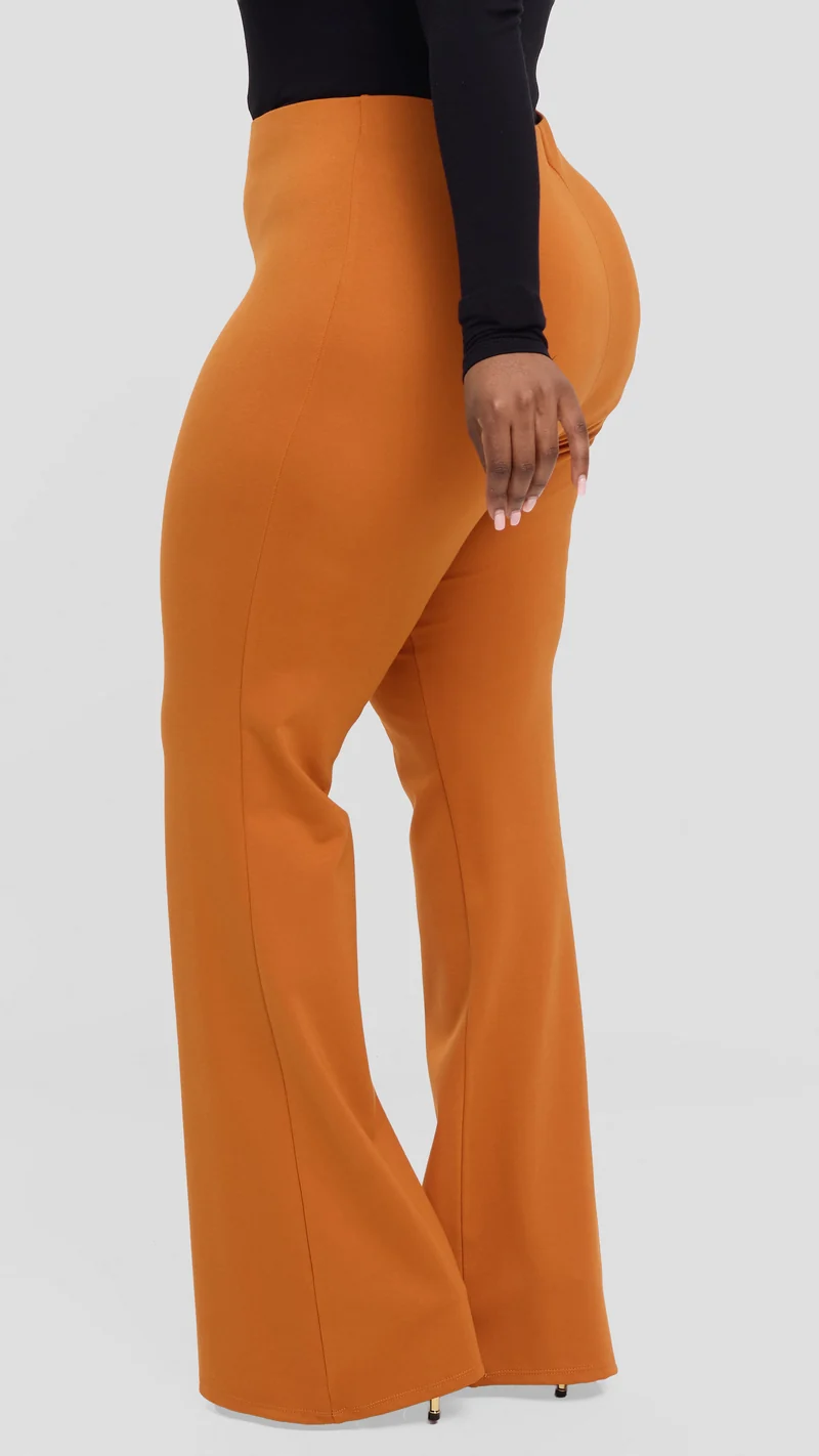 Vivo Studio Flared Pants In Ponte - Rust