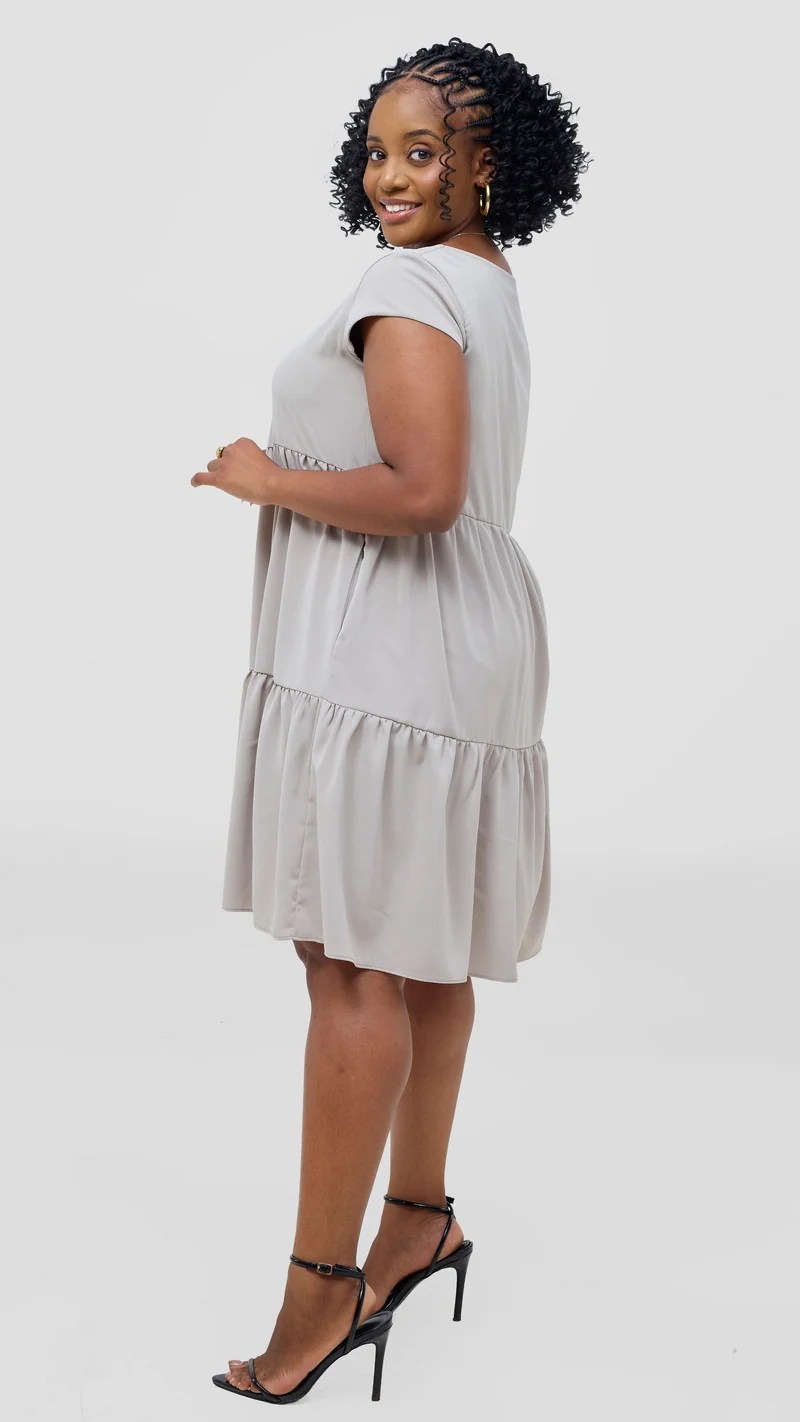 Vivo Pelia Round Neck Dress - Light Grey
