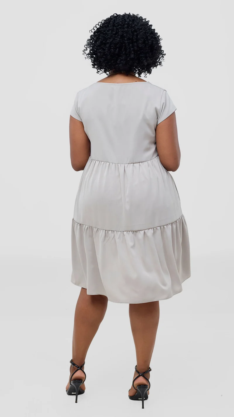 Vivo Pelia Round Neck Dress - Light Grey