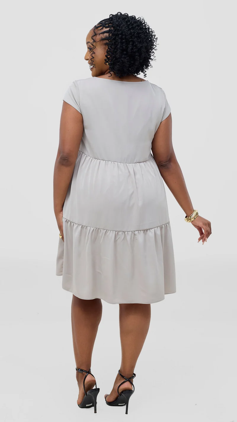 Vivo Pelia Round Neck Dress - Light Grey