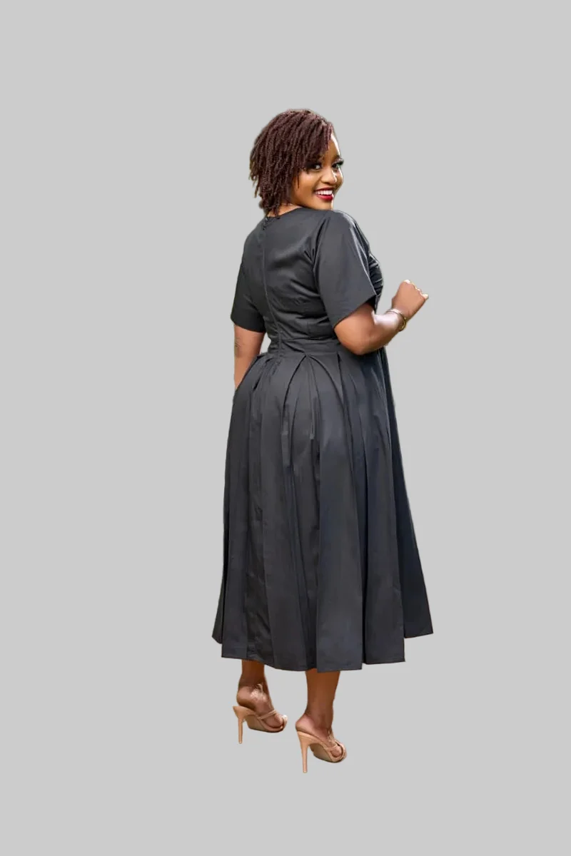 Izulu Maxwell Midi Dress - Black