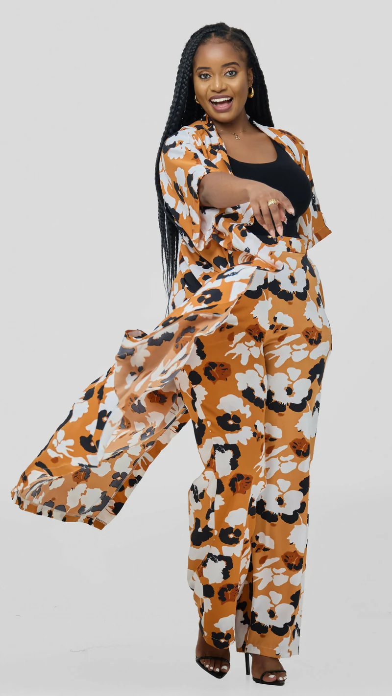 Lizola Miyare Mirieri 2pc Set Kimono - Brown / White