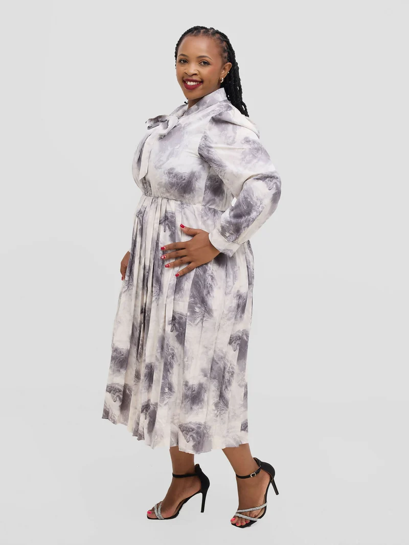 Hessed Tie Neck floral pleated Long Sleeve Dress - Black