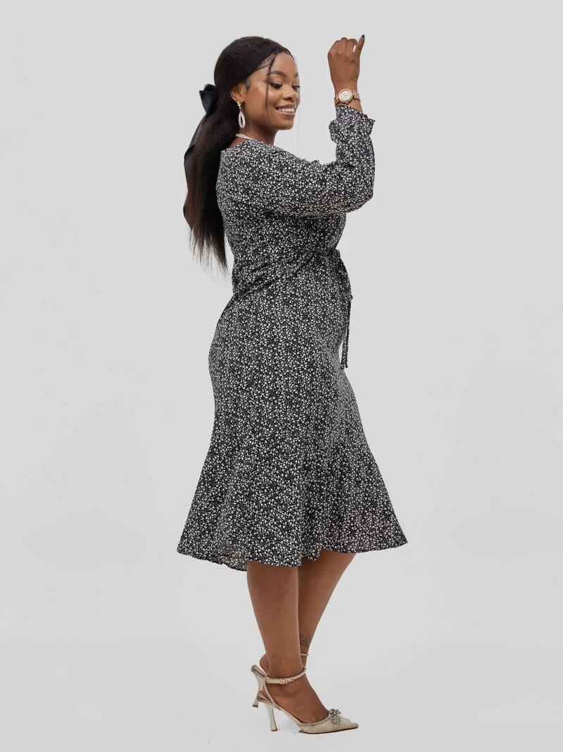Hessed Square Neck Long Sleeves Floral Print Fit & Flare Dress - Black
