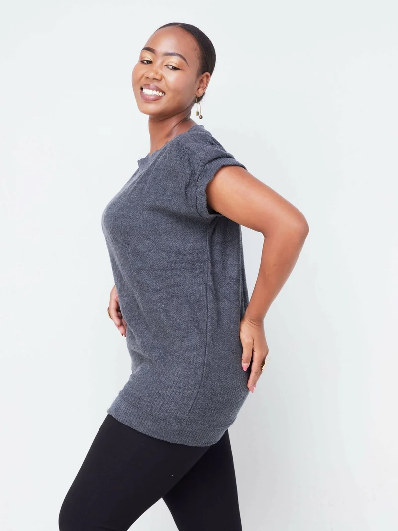 Hessed Short Sleeved Sweeter Top - Grey