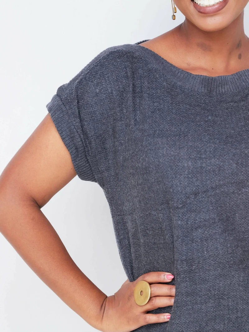 Hessed Short Sleeved Sweeter Top - Grey