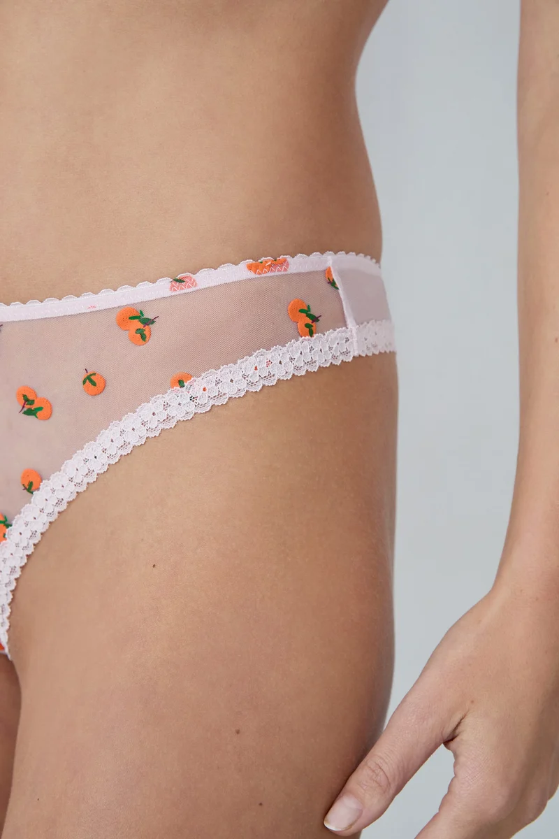 Peaches String