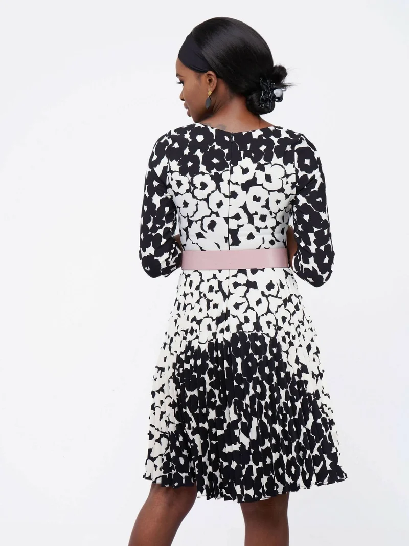 The Fashion Frenzy Floral Printed Skater - Black / White