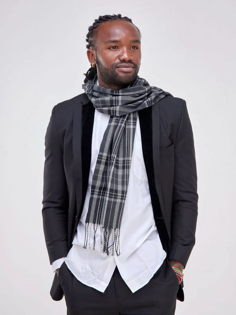 Allure Checked Scarf - Black