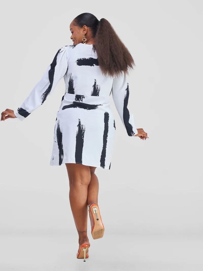 Elan CocoAfrike Olina Wrap Dress - Black / White Print