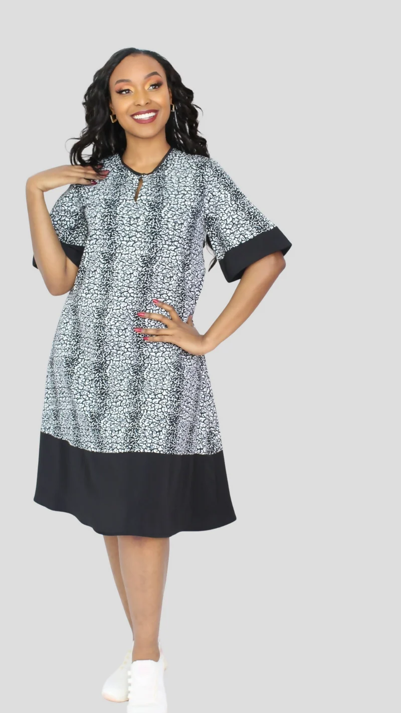 The Fashion Frenzy Curvy Plus Size Monochrome Print Shani Shift Dress - Grey