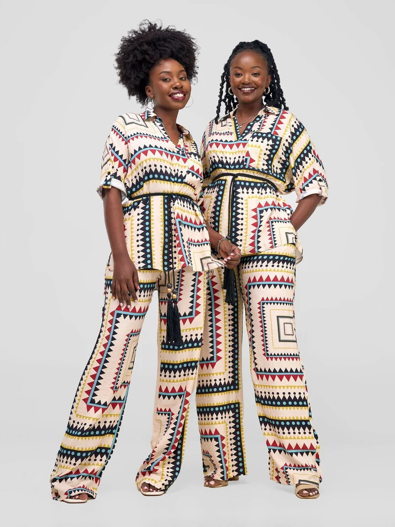 Snatched Wardrobe Swan 2 piece Set - Cream / Multicolored