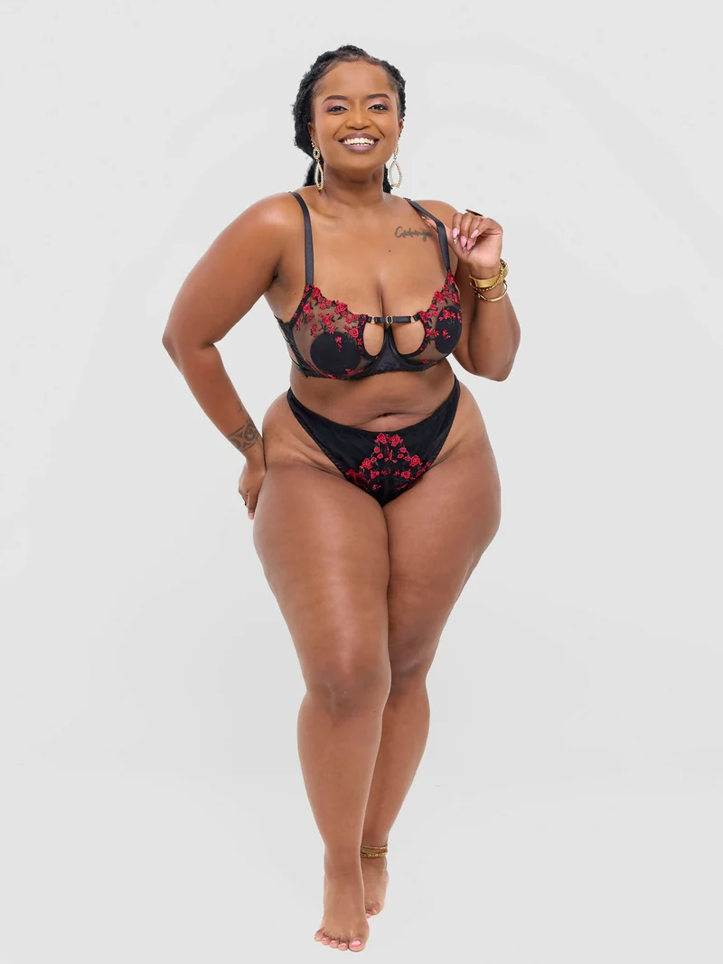 Fashion Palette Nyadhi Floral Plus Size Garter Set - Black