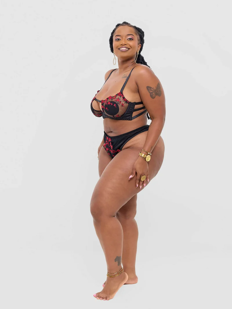 Fashion Palette Nyadhi Floral Plus Size Garter Set - Black