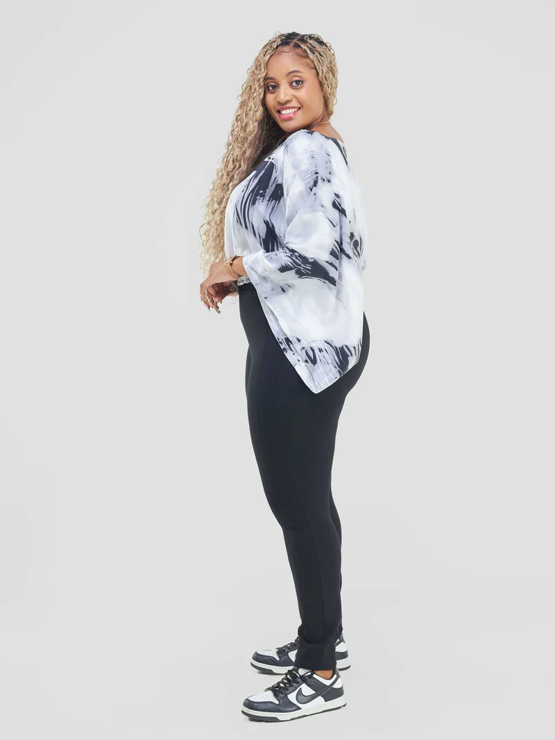 Curves BD Tausi Top - Black / white
