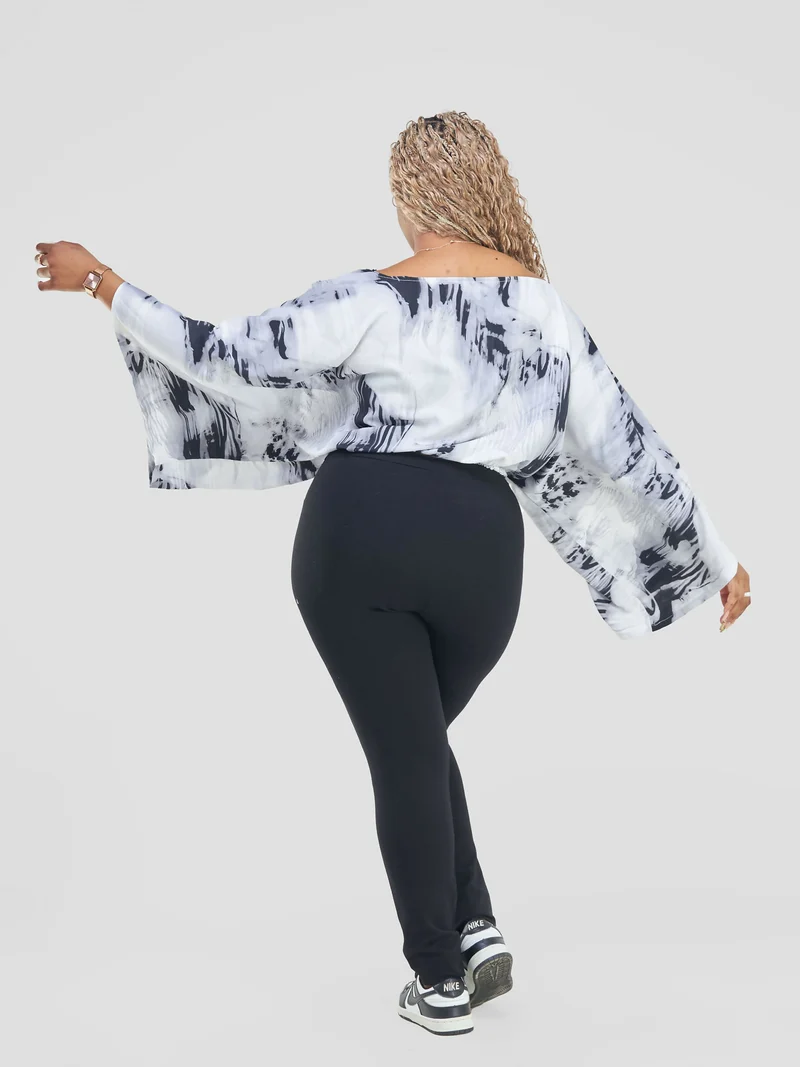 Curves BD Tausi Top - Black / white