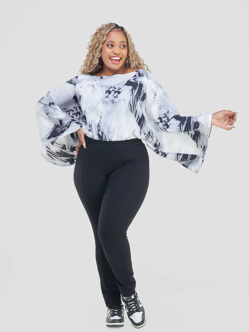 Curves BD Tausi Top - Black / white