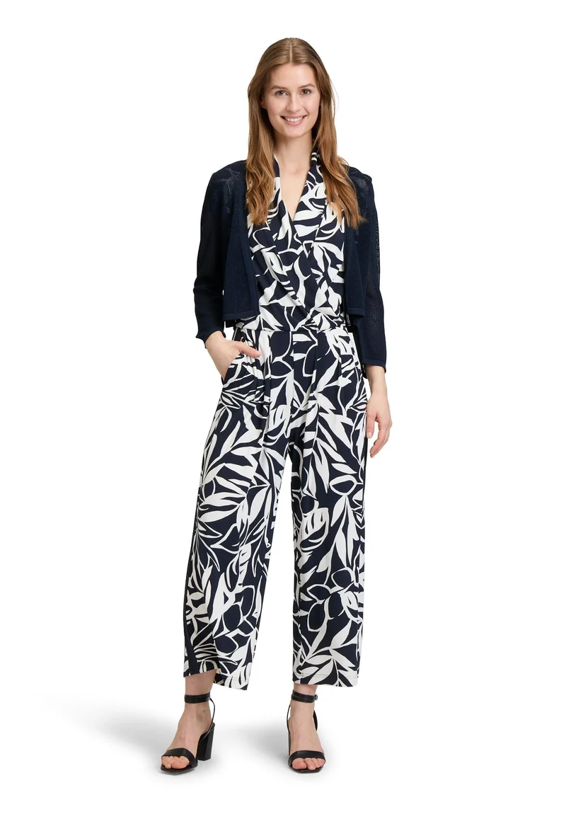 Betty Barclay Strickjacke Kurz 3/4 Arm - 37_52461214_8345