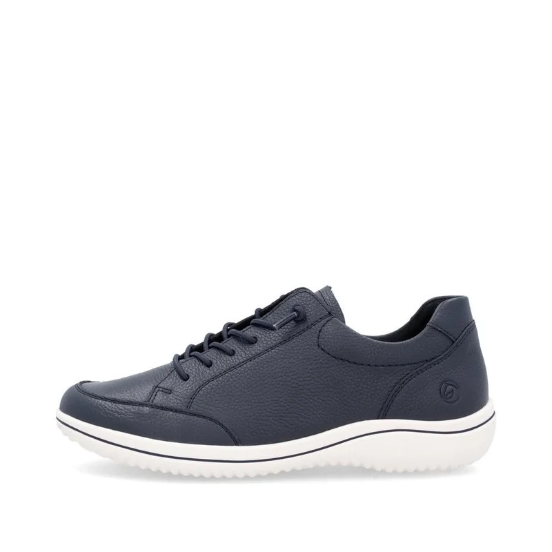 Low-Top Sneaker