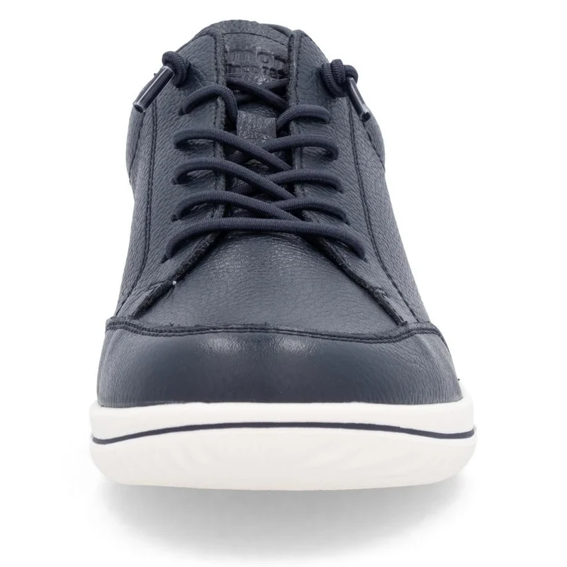 Low-Top Sneaker