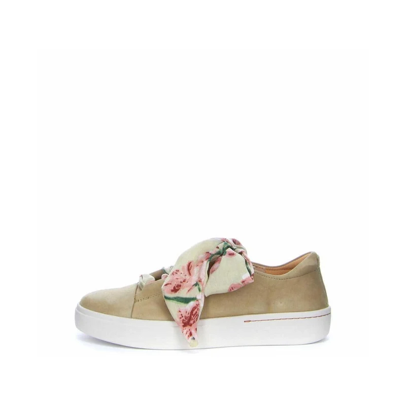 Think Sneaker